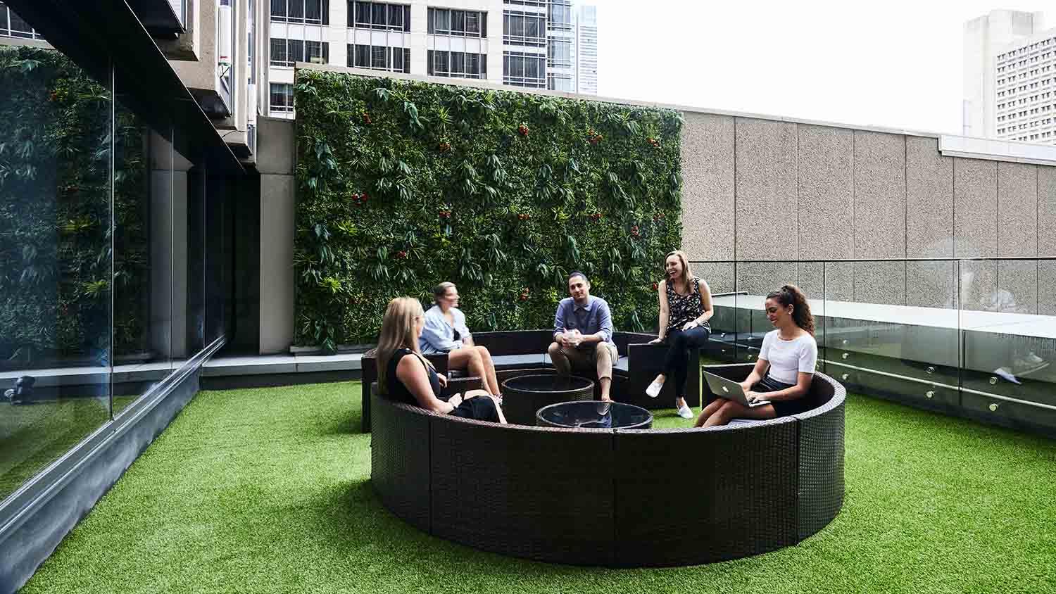 Axiom_Hipages_outdoor_collaboration