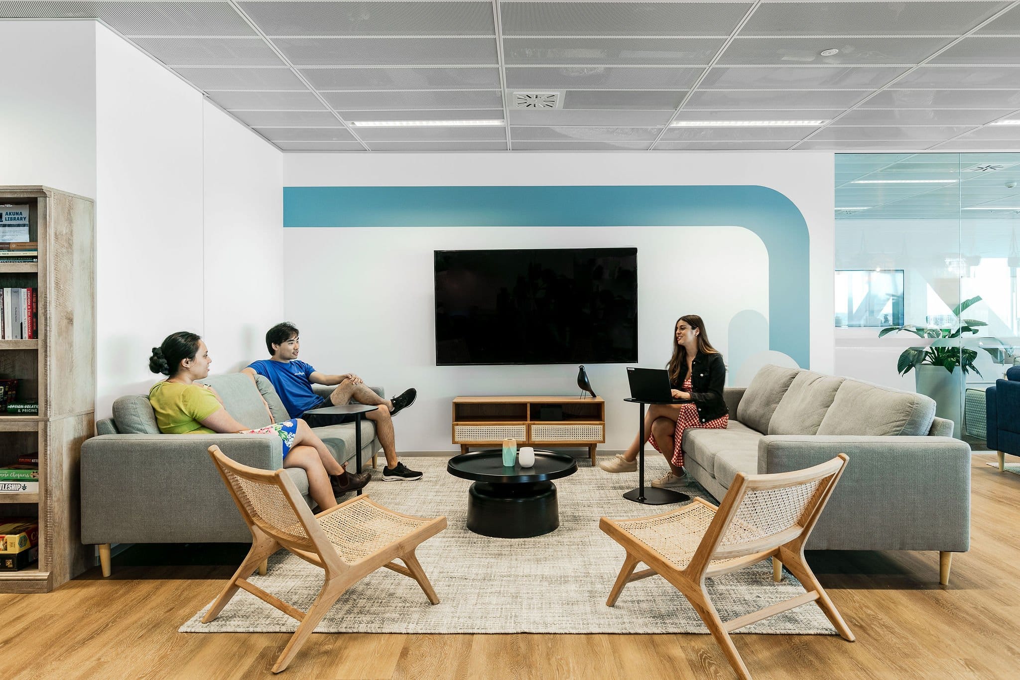 Akuna Capital meeting area designed by Axiom Workplaces