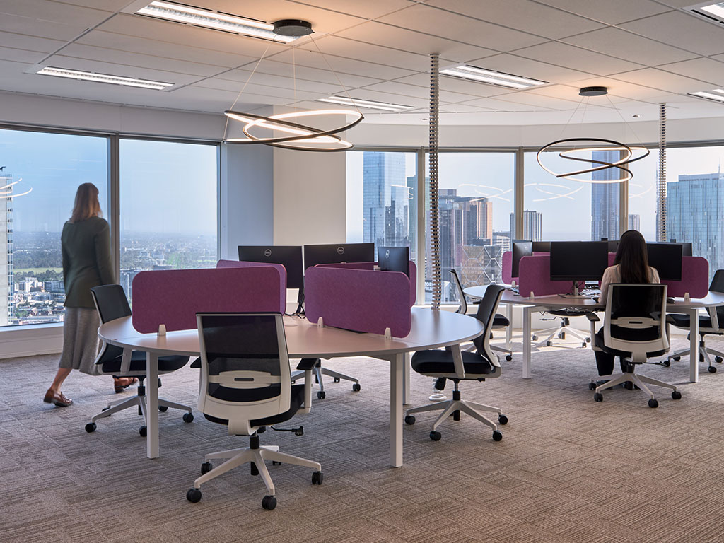 Axiom_magentus_work_stations_melbourne_fitout